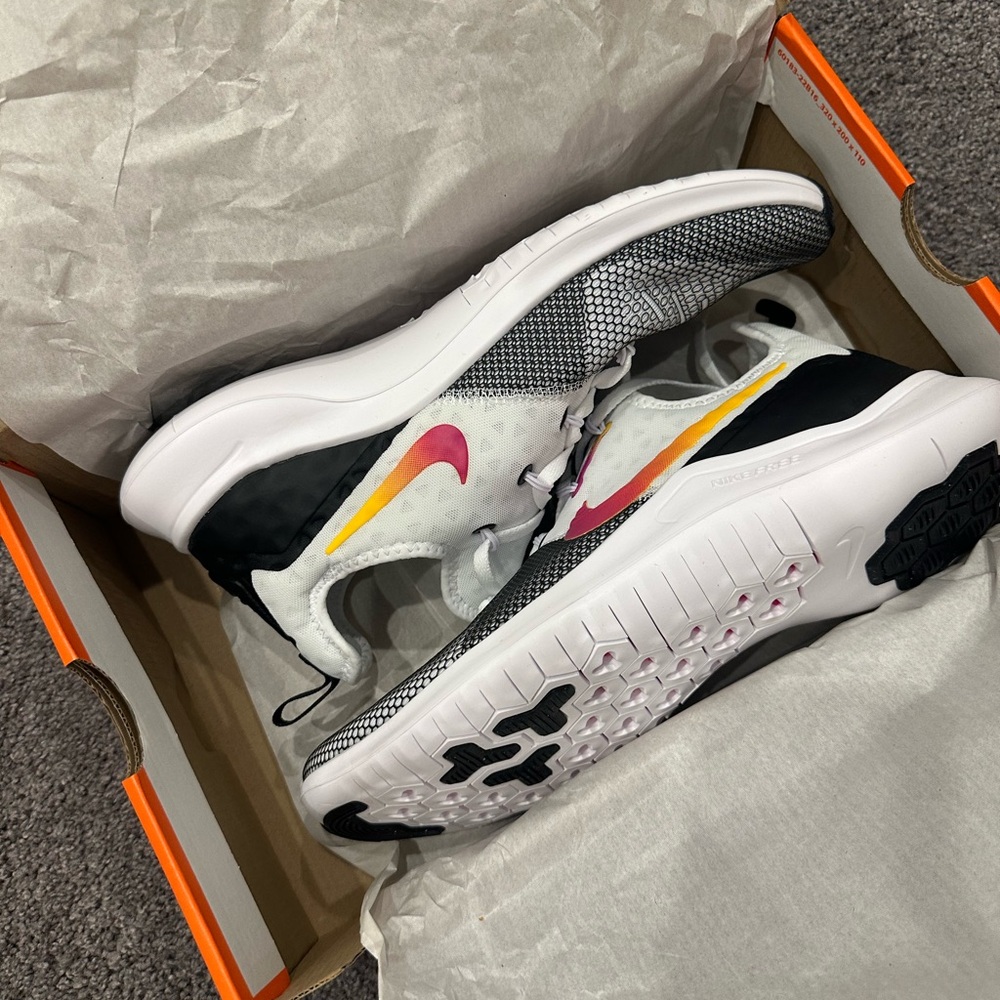 Womens Nike Sneakers